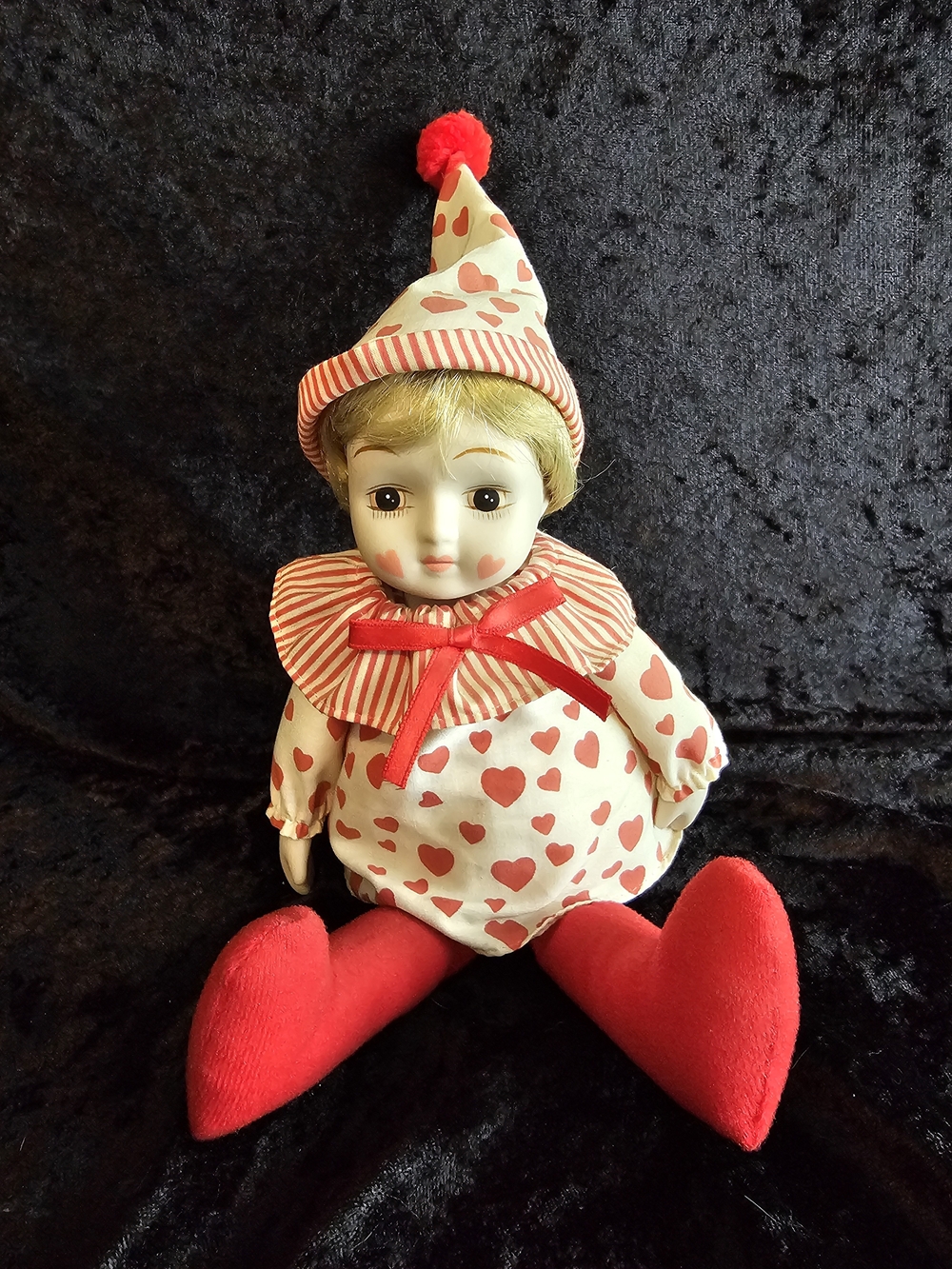 Vintage 1980s San Francisco Music Box Co Heart Clown Porcelain Doll Shelf Sitter